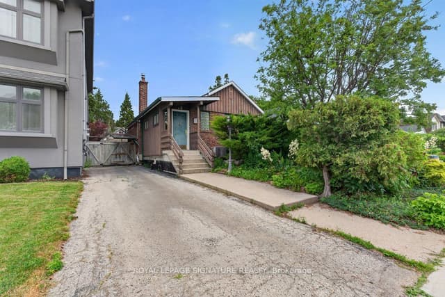 Detached at 20 Tiago Avenue, Toronto, ON M4B 2A1, Toronto E03