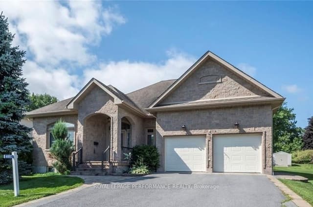 Detached at 6802 Riverview Drive, South Glengarry, ON K6H 7M1