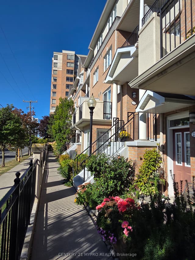 Condo Townhouse at 221 Grandview Way, Toronto, ON M2N 6V3, Toronto C14