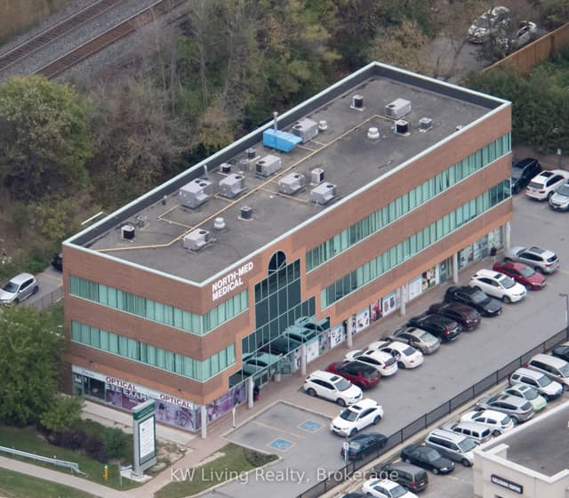 Office at 7131 Bathurst Street 303, Vaughan, ON L4J 2J7