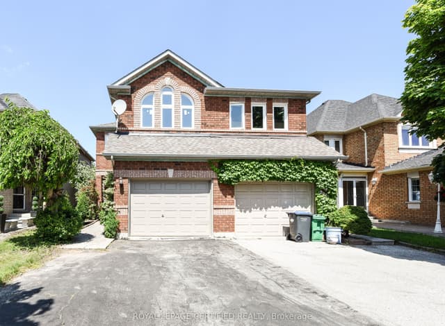 Semi-Detached at 6037 Clover Ridge Crescent, Mississauga, ON L5N 7B4