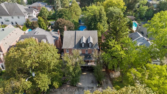 Detached at 93 Hillview Road, Aurora, ON L4G 2M6