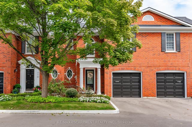 Att/Row/Townhouse at 112 Fairwood Place W, Burlington, ON L7T 4B6