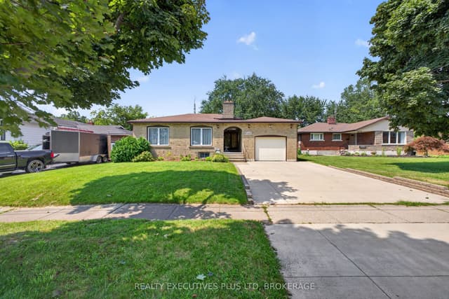 Detached at 6245 PITTON Road, Niagara Falls, ON L2H 1S2