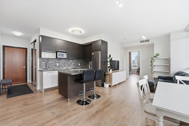 Condo Apartment at 36 Park Lawn Road 710, Toronto, ON M8Y 0E5, Toronto W06