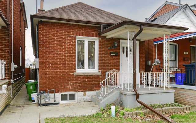 Detached at 120 Earlscourt Avenue, Toronto, ON M6E 4A9, Toronto W03