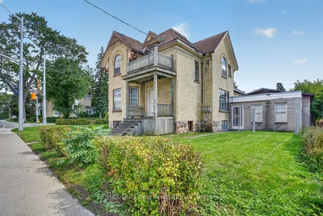 Duplex at 569 Frederick Street, Kitchener, ON N2B 2A7