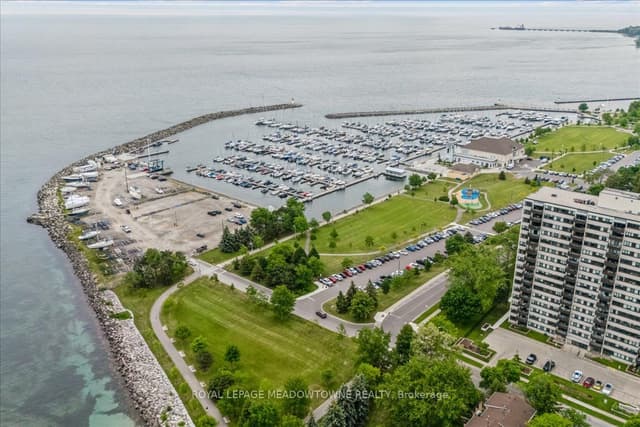 Condo Apartment at 2263 Marine Drive 1601, Oakville, ON L6L 5K1