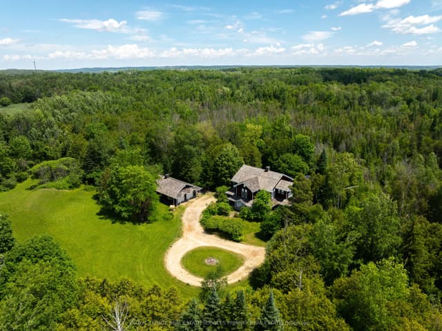 Detached at 19555 Shaws Creek Road, Caledon, ON L7K 1L5