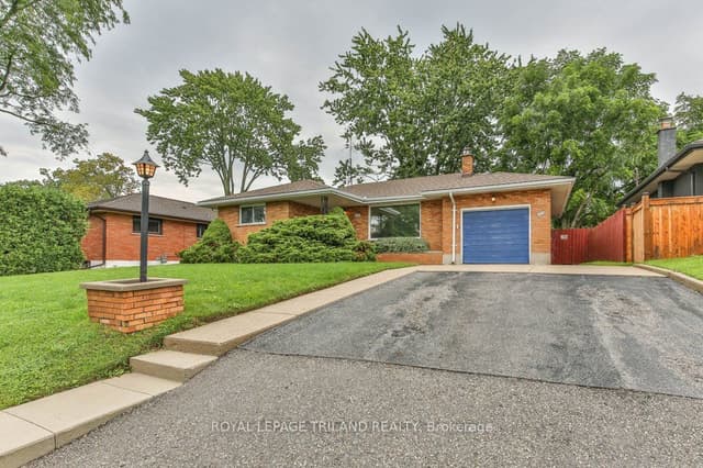Detached at 242 BURLINGTON Street, London South, ON N5Z 3W5