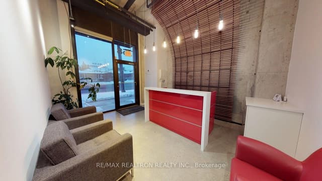 Commercial Retail at 758 Sheppard Avenue W, Toronto, ON M3H 2S8, Toronto C06