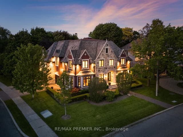 Detached at 35 Normandale Crescent, Toronto, ON M2P 1M7, Toronto C12
