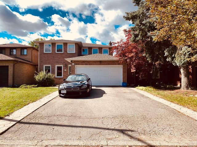 Detached at 51 Park Lane Circle, Richmond Hill, ON L4C 6S8