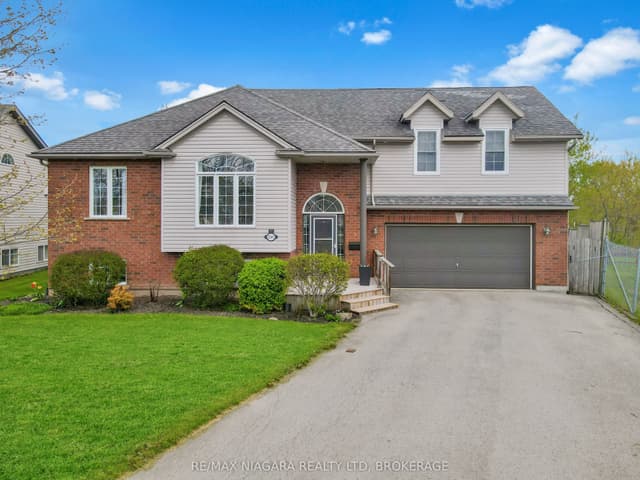 Detached at 3561 Carver Street, Fort Erie, ON L0S 1S0