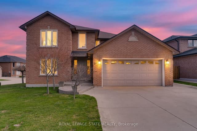 Detached at 137 National Drive, Hamilton, ON L8G 5B3