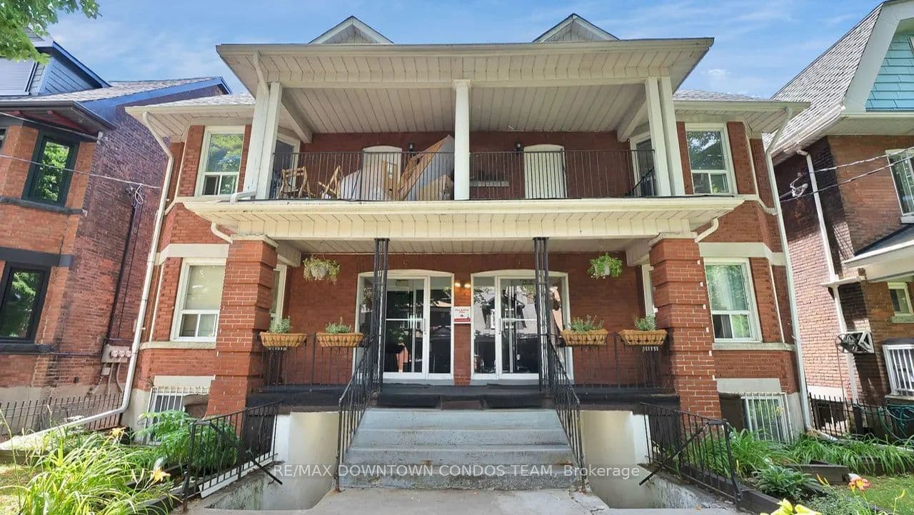 Unit 203 · 5 Thornburn Ave