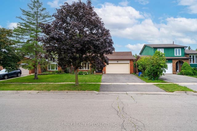 Detached at 29 Blackthorn Lane, Brampton, ON L6V 3K7