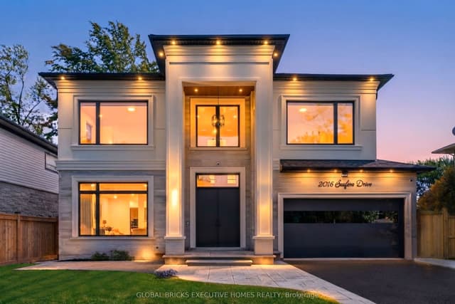 Detached at 2016 SEAFARE Drive, Oakville, ON L6L 1P6