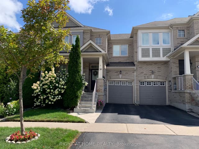 Att/Row/Townhouse at 39 Pexton Avenue, Richmond Hill, ON L4E 4Y4
