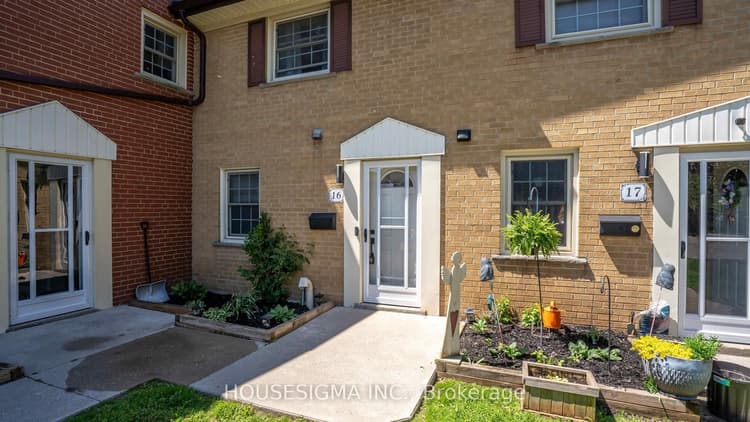 16 Arbour Glen Crescent
