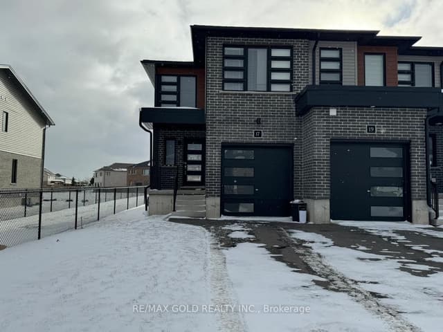 Att/Row/Townhouse at 17 Wilkinson Avenue, Cambridge, ON N1S 0C5