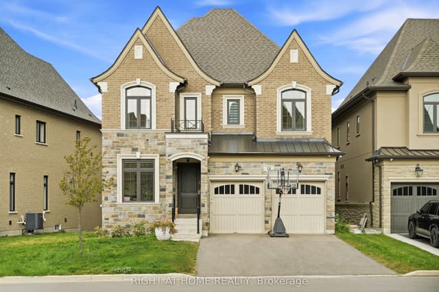 Detached at 18 Casavant Court, Vaughan, ON L6A 5A5