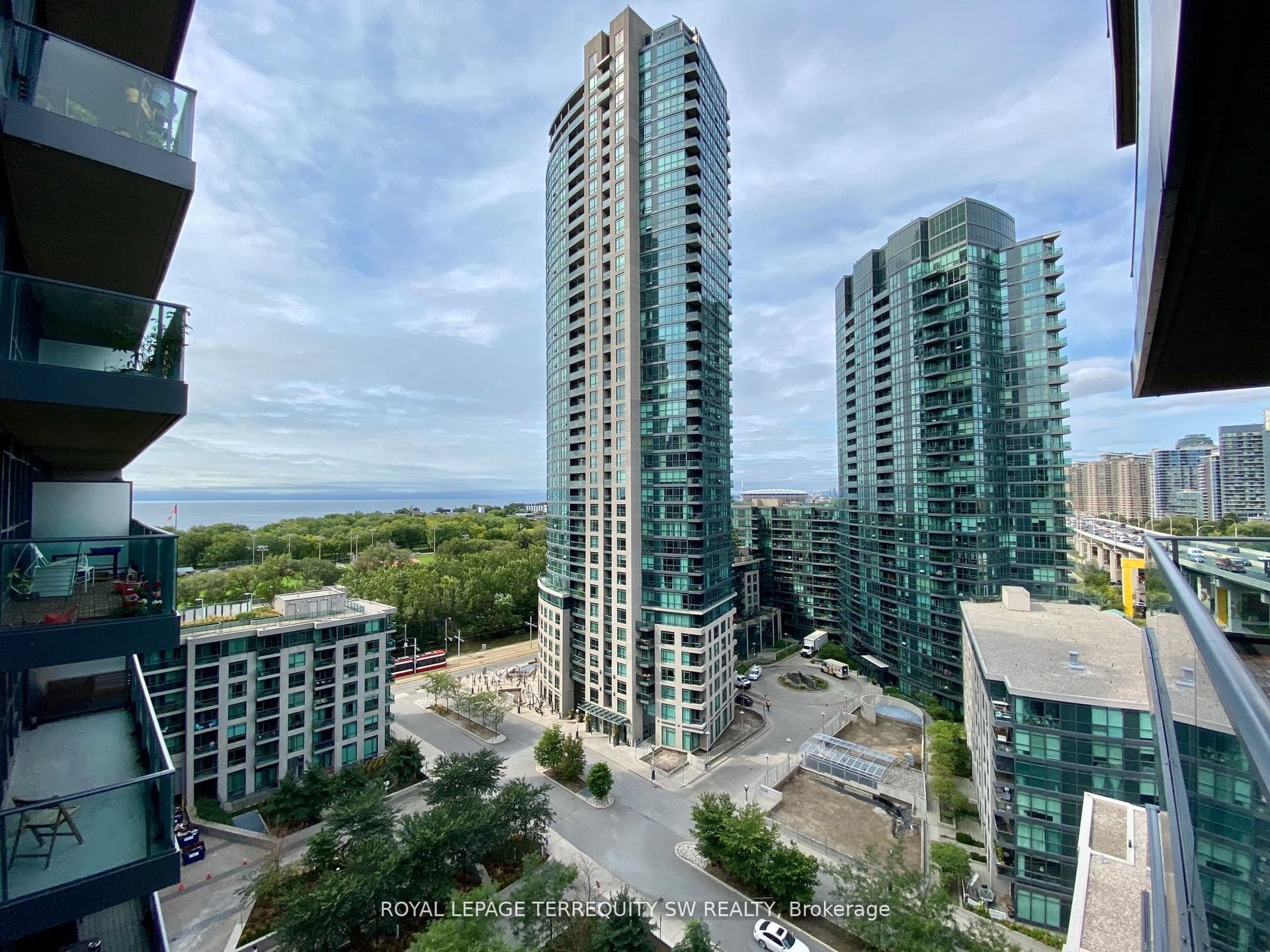 Suite 1458 · Floor 14, Unit 1458 · 209 Fort York Blvd