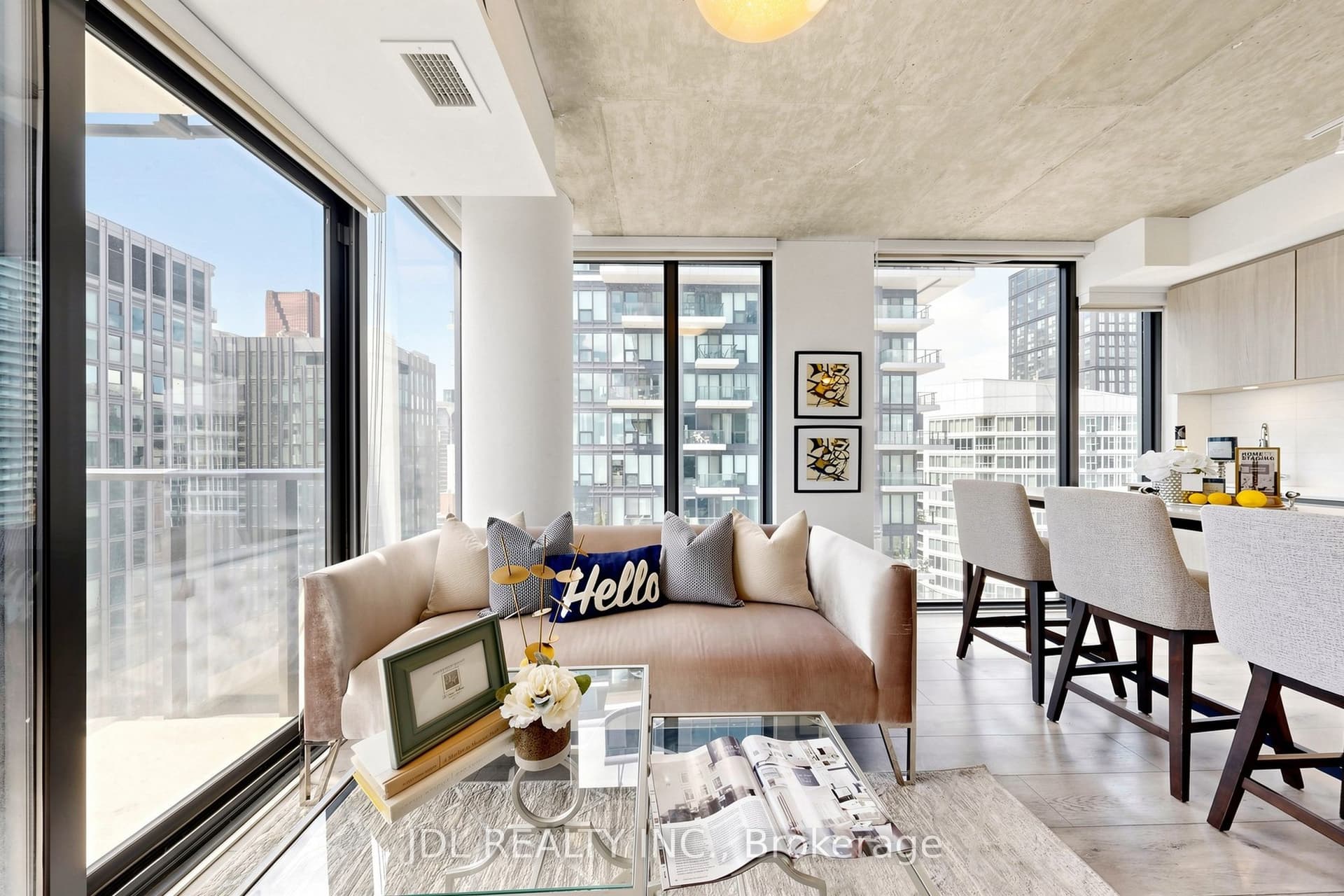 Suite 2502 · Floor 25, Unit 2502 · 47 Mutual St