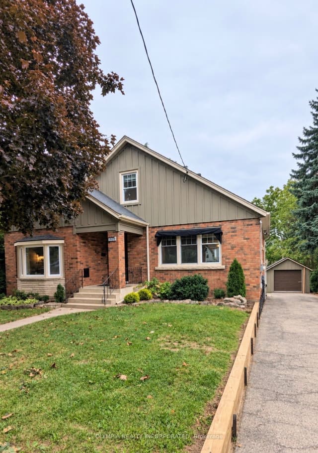 Detached at 3828 St Peter Avenue, Niagara Falls, ON L2J 2N6