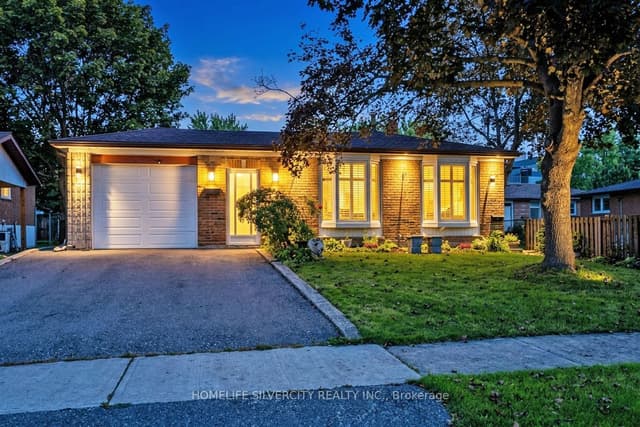 Detached at 3602 Dunrankin Drive, Mississauga, ON L4T 1V9