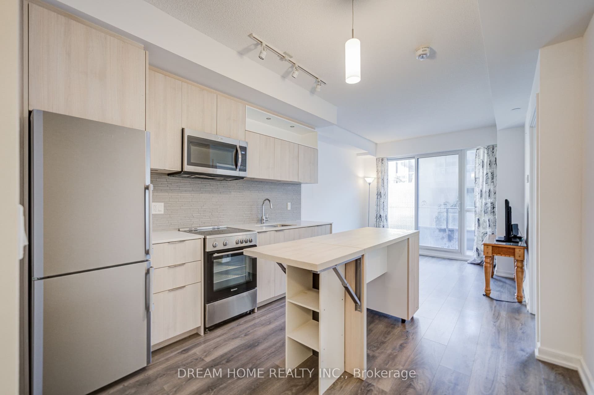 Suite 504 · Floor 5, Unit 504 · 50 Forest Manor Rd