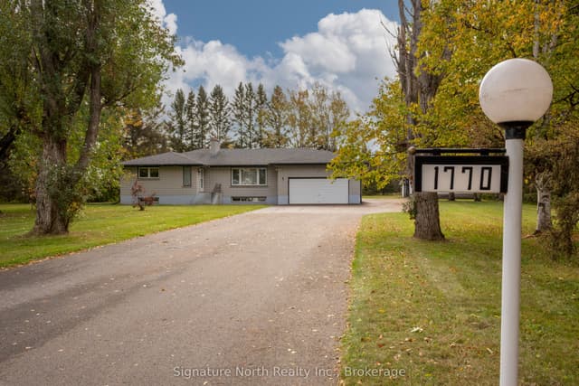 Detached at 1770 Rosslyn Road, Thunder Bay, ON P7K 1J3