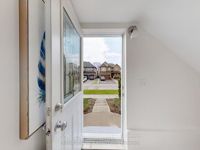 Detached at 60 Colombo Crescent Basement, Vaughan, ON L6A 0A3