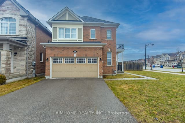 Detached at 246 Thomas Phillips Drive, Aurora, ON L4G 0T6