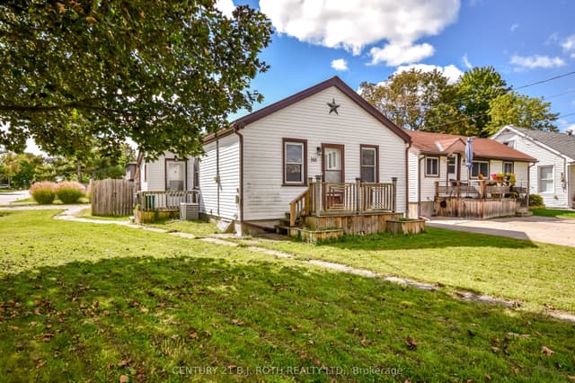 Detached at 381 Forest Avenue S, Orillia, ON L3V 3Z2