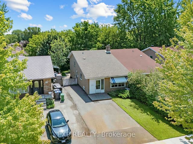 Semi-Detached at 1586 Sandgate Crescent, Mississauga, ON L5J 2E5