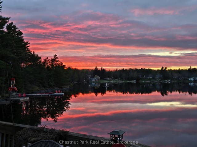 Detached at 1048 Nora Lane, Gravenhurst, ON P1P 1R3