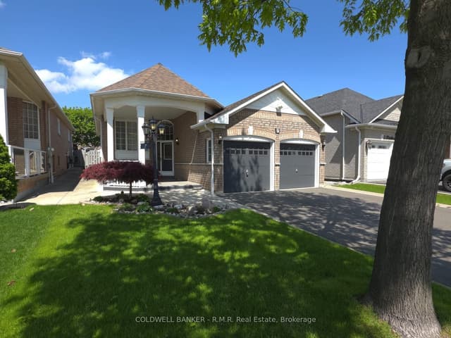 Detached at 7 Fletchers Creek Boulevard, Brampton, ON L6X 4R7