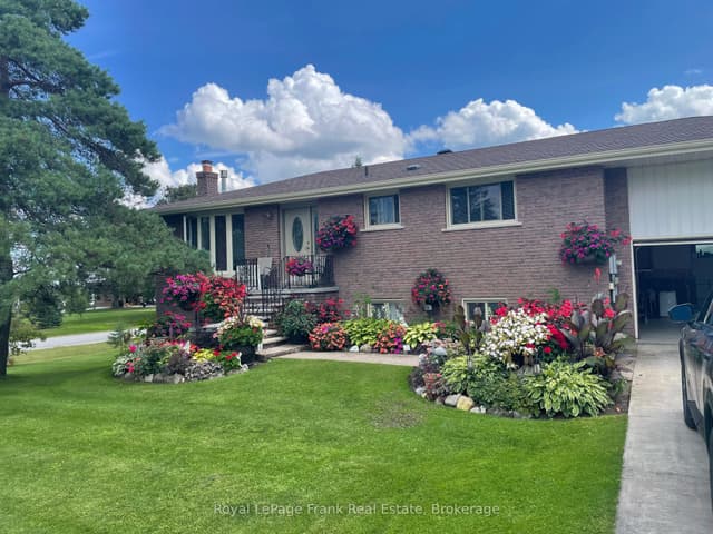 Detached at 378 Old Surrey Lane, Kawartha Lakes, ON K0M 1A0