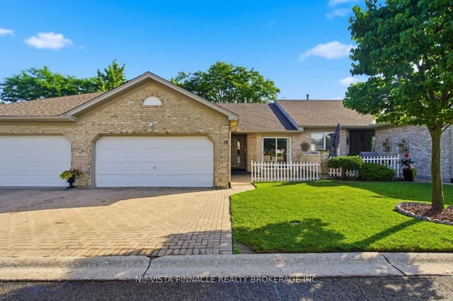 Condo Townhouse at 825 Shelborne Street 13, London South, ON N5Z 5B7