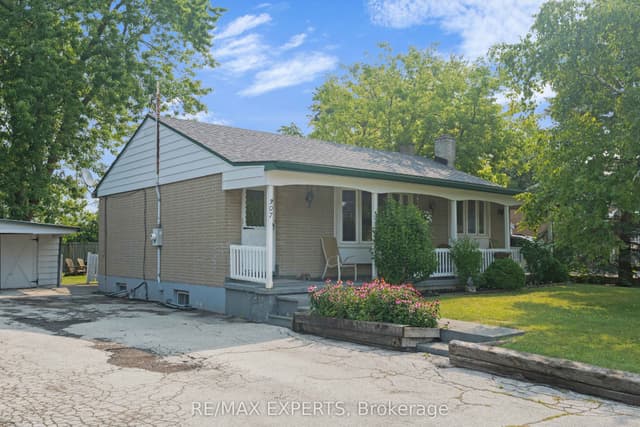 Detached at 307 Pearl Street, Caledon, ON L7E 4Z2