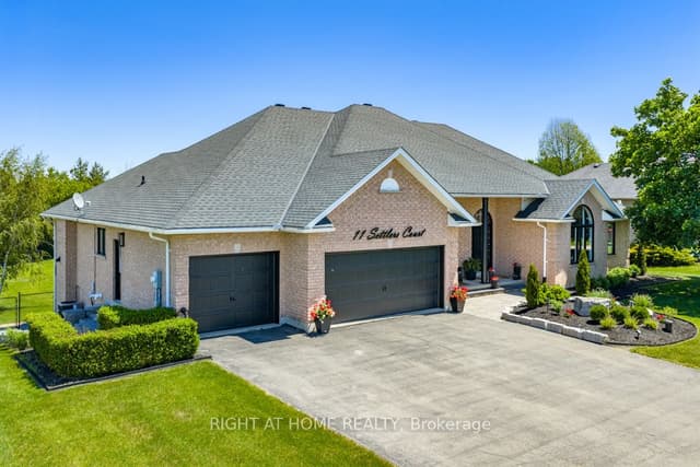 Detached at 11 Settlers Court, Puslinch, ON N0B 2C0