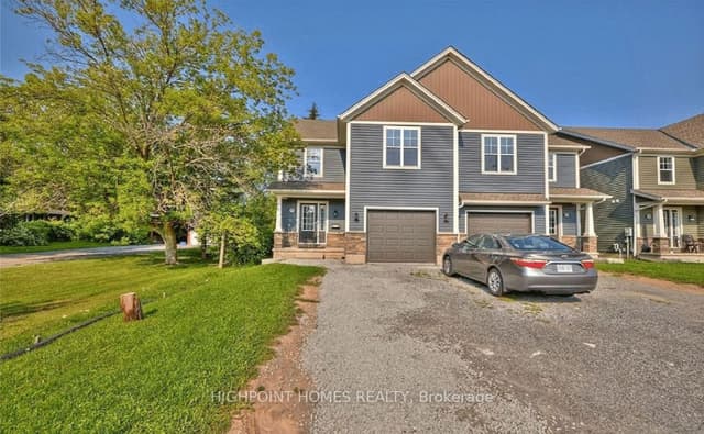 Semi-Detached at 593 First Avenue, Welland, ON L3C 6Z8