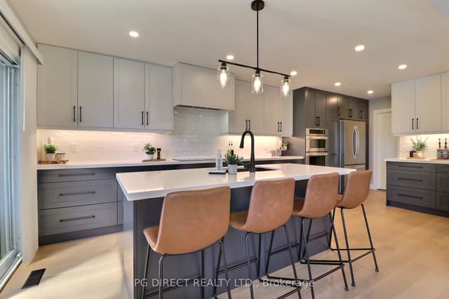 Detached at 2895 Petty Road, London South, ON N6L 0A7