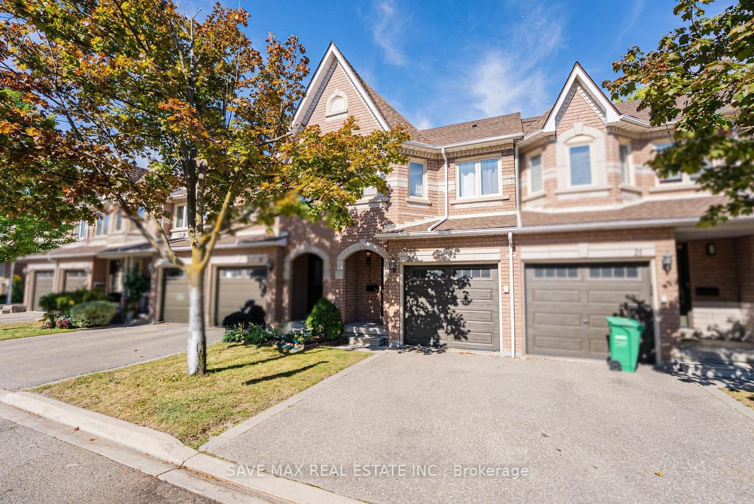 Suite 20, Unit 20 · 455 Apache Crt