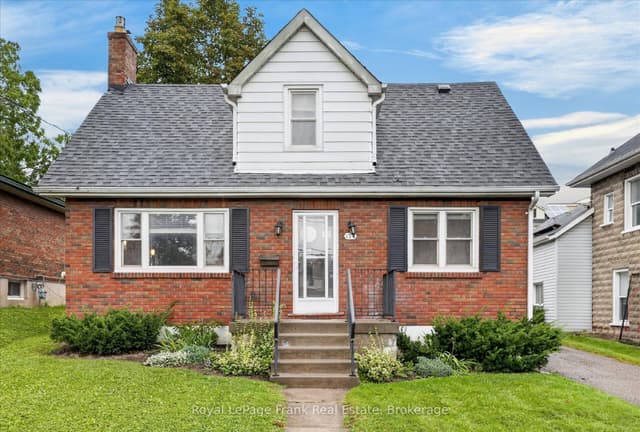 Detached at 174 Sophia Street, Peterborough, ON K9H 1E5