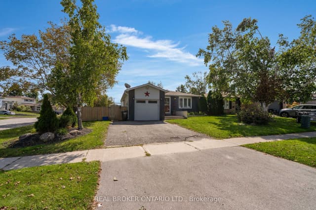 Detached at 37 Hickling Trail, Barrie, ON L4M 5S5