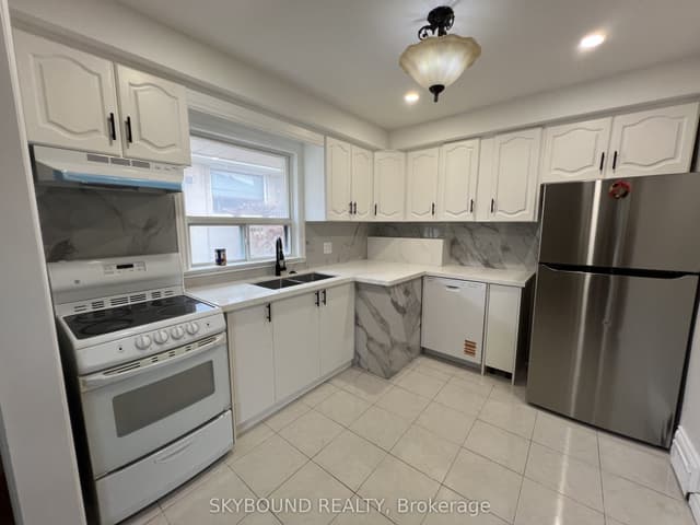 Detached at 33 Bradstock Road, Toronto, ON M9M 1M9, Toronto W05