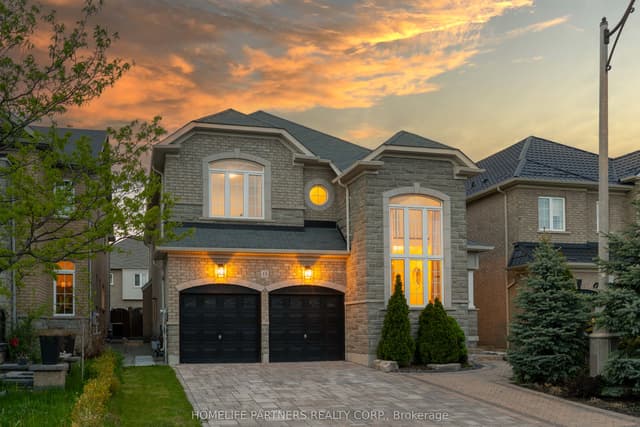 Detached at 15 Oakhaven Road, Brampton, ON L6P 2Y3