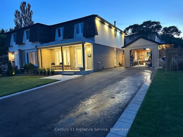 Semi-Detached at 2579 Lundene Road N, Mississauga, ON L5J 3Y9